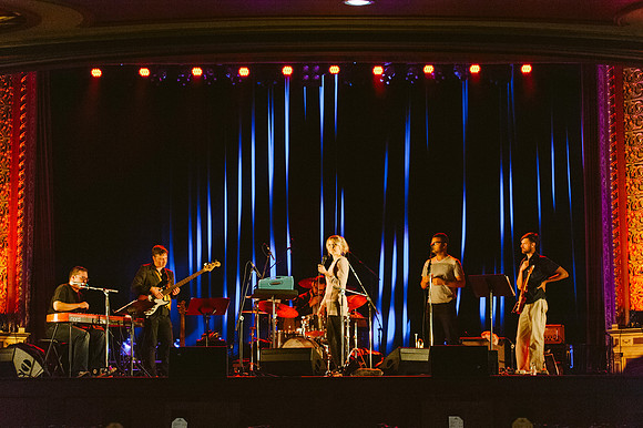 20130915-editorial-lymphoma-one-voice-rialto-theatre-0008