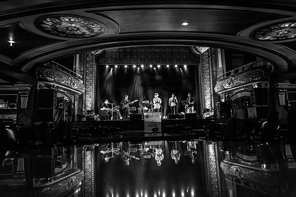 20130915-editorial-lymphoma-one-voice-rialto-theatre-0002-2