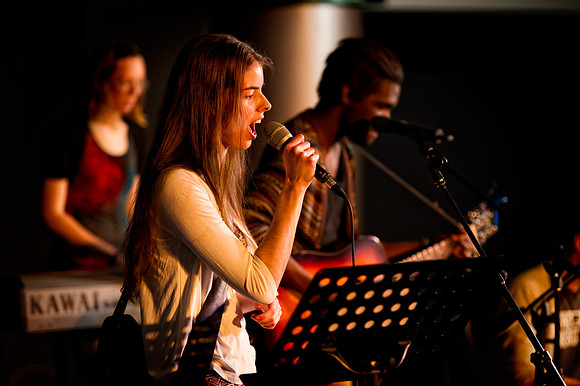 20150416-editorial-christian-band-practice-at-rivers-edge-church-0015