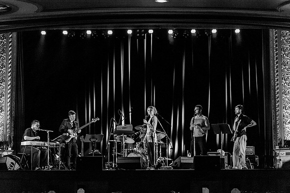 20130915-editorial-lymphoma-one-voice-rialto-theatre-0008-2